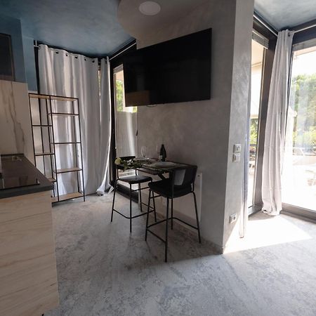 Garda Fantasy Paradise Silver O Gold Desenzano del Garda Exteriör bild